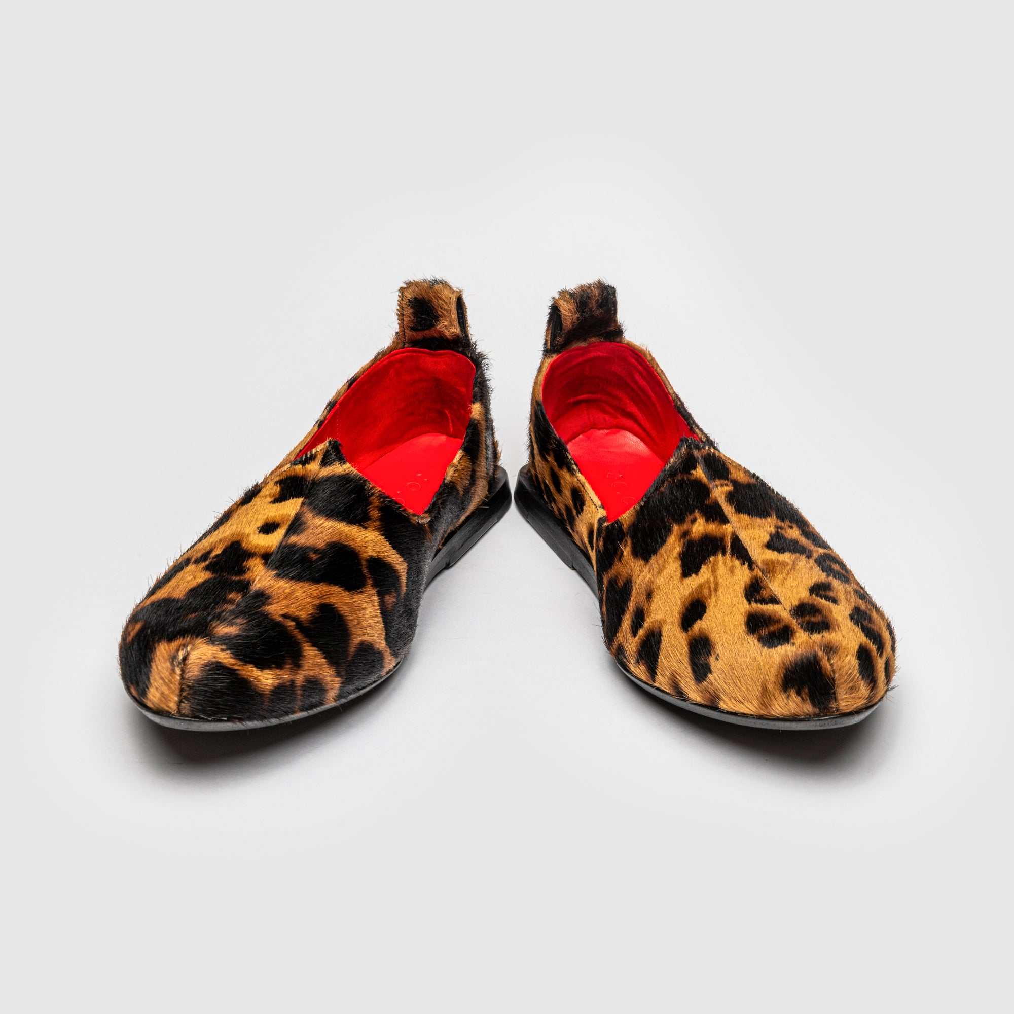 Men's hair on leather loafer inspired by Rajasthani Mojri handcrafted in Italy